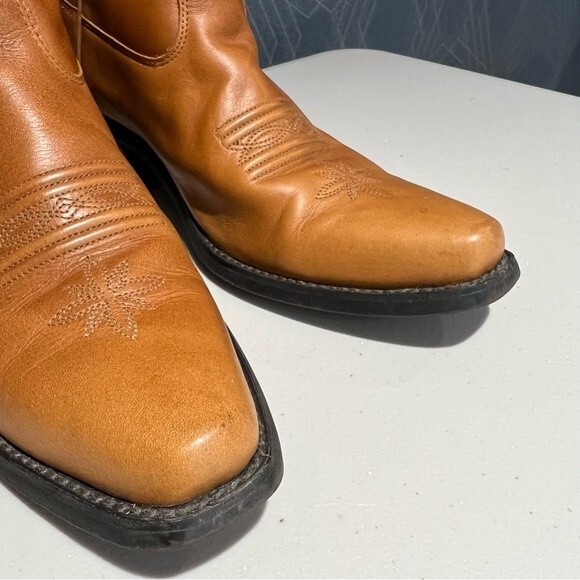 Ariat Western Cowboy Boots - Picture 14 of 16